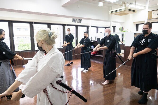 Samurai experience: art and soul of the sword - Watching the master solo: seeing control up close