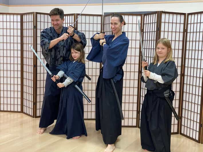 SAMURAI EXPERIENCE in Tokyo（Harajuku）【SAMURAI've】 - Samurai training in Harajuku: what the 1-hour class delivers