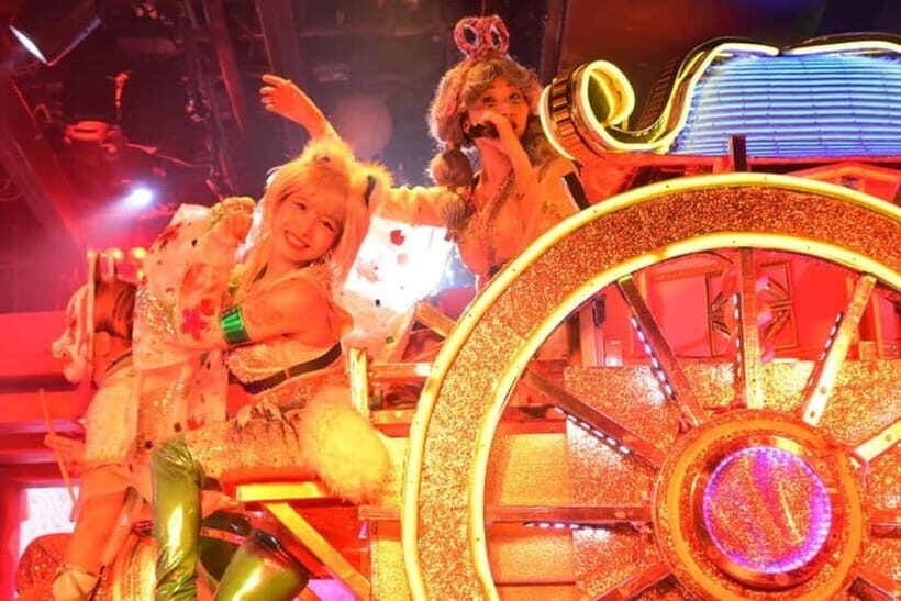 Samurai themed Entertainment show in Shinjuku - The 90-minute show: what the rhythm feels like on stage