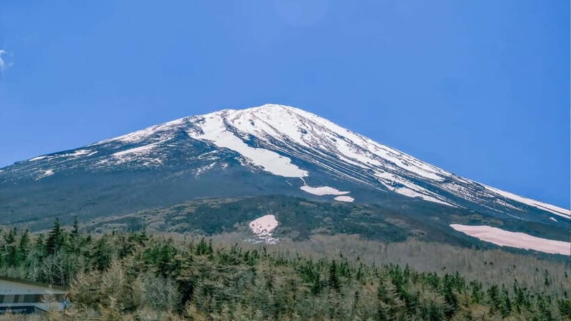 [Seasonal Limited] Mt. Fuji 5th Station &Hot Spring Day Tour - Fujisan 5th Station at 2,300m: Souvenirs and Big Air