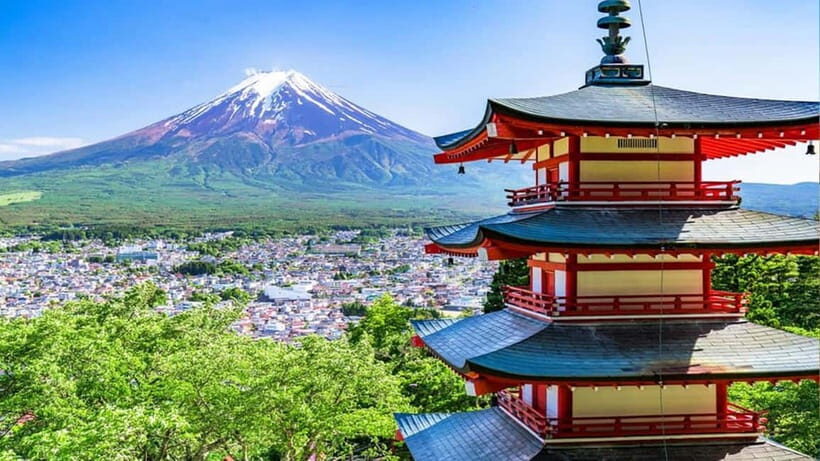 [Seasonal Limited] Mt. Fuji 5th Station &Hot Spring Day Tour - Oshino Hakkai: Eight Ponds, Thatch-Roof Charm, and Easy Walking