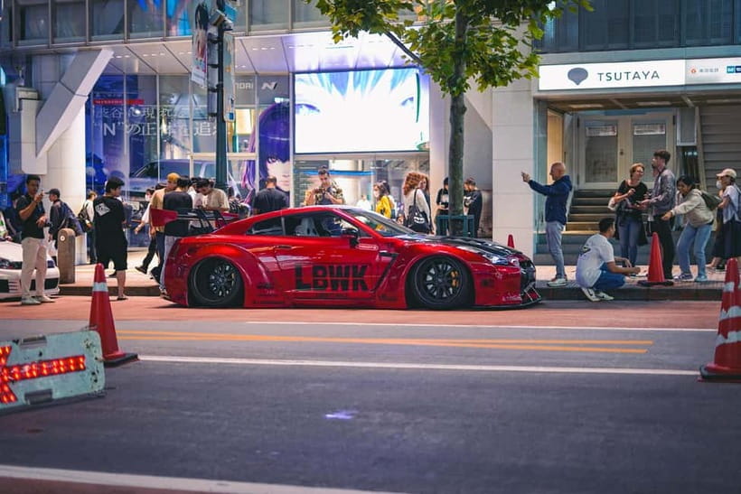 Shibuya City: Daikoku PA GT-R R35, R34, R33 or R32 Tour - Wangan Expressway and Umihotaru: the route that makes the car feel right