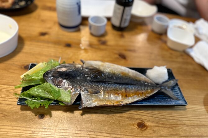 Shinjuku: Food Tour – 15 Dishes at 4 Eateries - What the guide should do for you (beyond just handing out food)