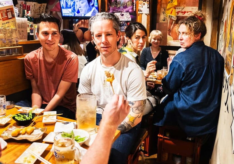 Shinjuku: Food Tour - 15 Dishes at 4 local eateries - What You’ll Eat: Fresh Sushi, Gyoza, Tonkatsu, and More