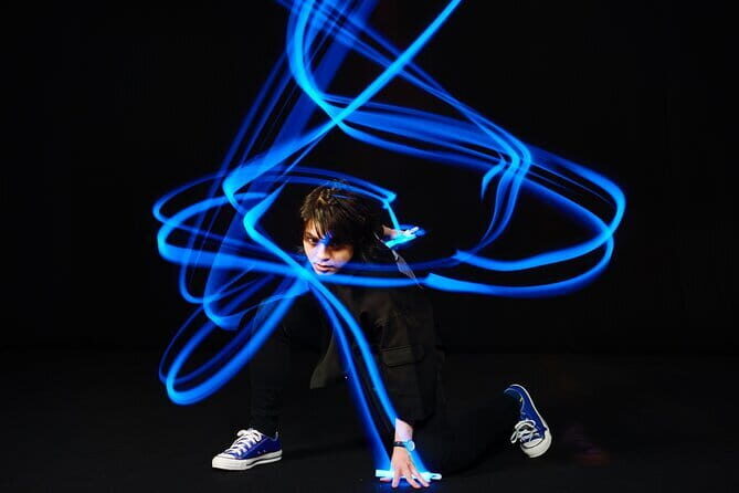 Shuffle Dance in Tokyo with a TikTok Star - Intermediate Level - Logistics That Matter: Shoes, Water, and Getting There Smoothly