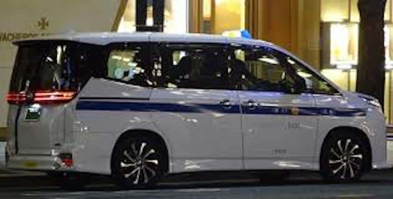 Shuttle Van Tokyo-Tour, for 4 Hours or 6 Hours+Transfer Time - Timing, pickup choices, and why duration matters (270–510 minutes)