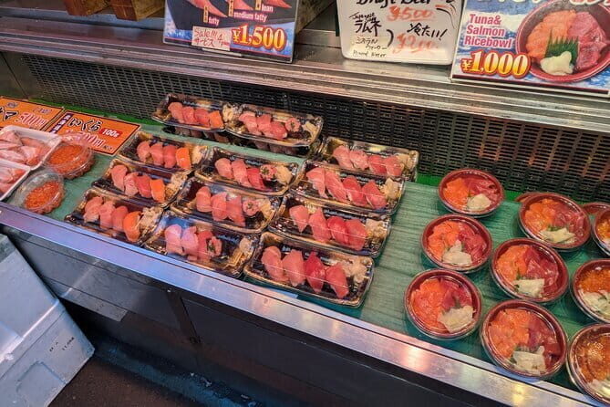 Small Group Food Guided Walking Tour of Tokyo - Shrines or an observation deck: the last 30 minutes you control