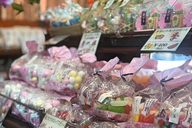Super Sugamo Local Foodie Adventure - Shopping arcade time near Jizodori: souvenirs without losing the food mood