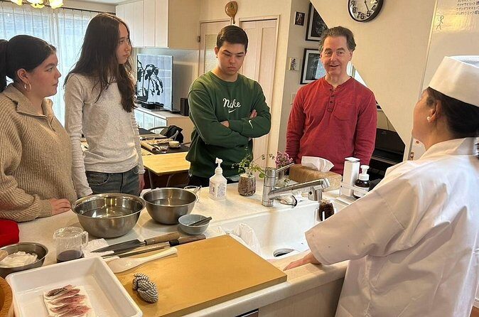 Sushi Cooking Class: AKEMI's SUSHiKiTCHEN in Tokyo - Getting to the meeting point in Shibuya (and keeping it simple)