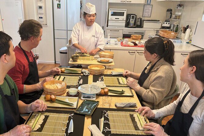 Sushi Cooking Class: AKEMI's SUSHiKiTCHEN in Tokyo - How the 2.5 hours plays out: from rice to your own sushi
