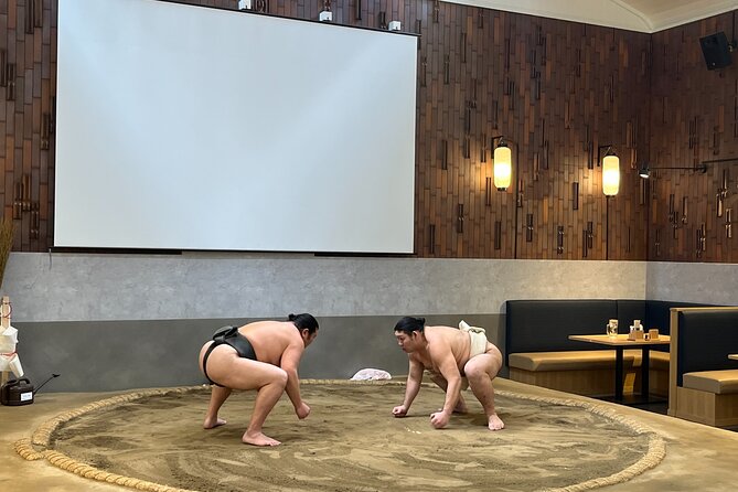 the SUMO show with Dinner - Costumes, contests, and photos: how to get the most out of your 90 minutes