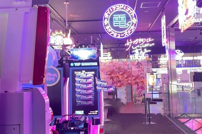 Tokyo After Dark Shinjuku Tour of Tradition and Pop Culture - Kabukicho and Tokyu Kabukicho Tower: modern neon with an izakaya-style twist