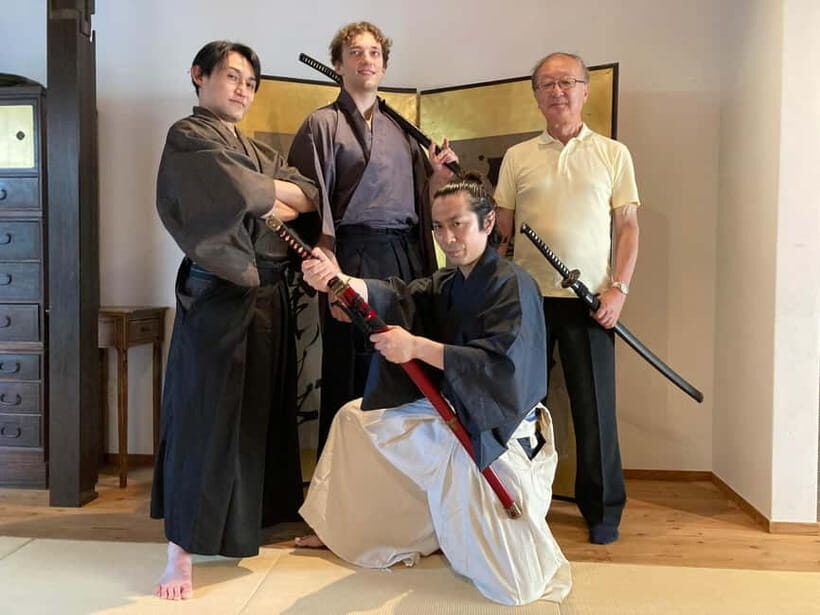 Tokyo Asakusa : Samurai School, Become a Samurai Warrior - Dressing Up as a Samurai: Costume, Poses, and Instant Confidence