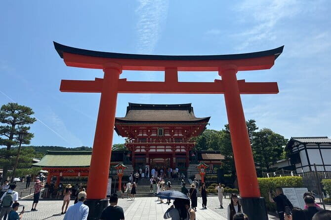Tokyo Asakusa Temple & Shrine Walking Tour with Local Guide - Kaminarimon to Nakamise: how to handle the shop street without getting overwhelmed