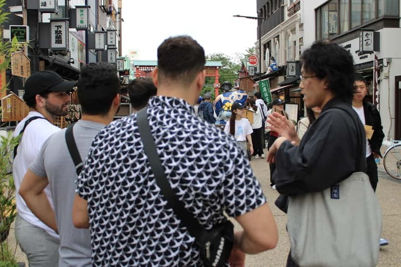 Tokyo: Asakusa Walking Tour with Japanese Comedian - Nishi-sando snacks, Hozomon Gate, and your final approach to Senso-ji