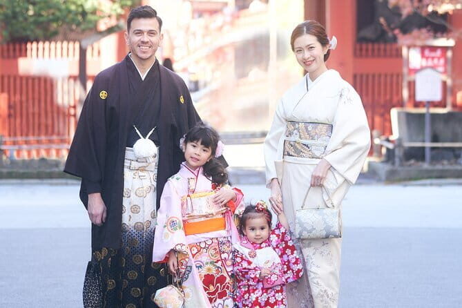 Tokyo Authentic Kimono Rental in Asakusa with Photography Option - Choosing your kimono and accessories without guesswork