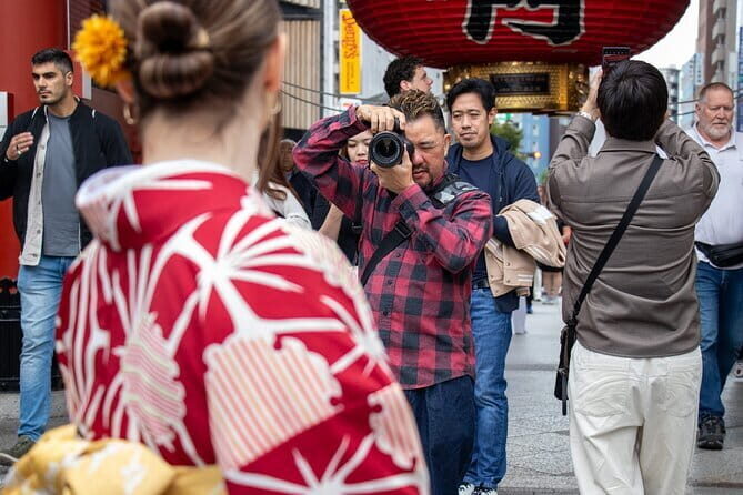 Tokyo Authentic Kimono Rental in Asakusa with Photography Option - Hair styling that makes the whole look click