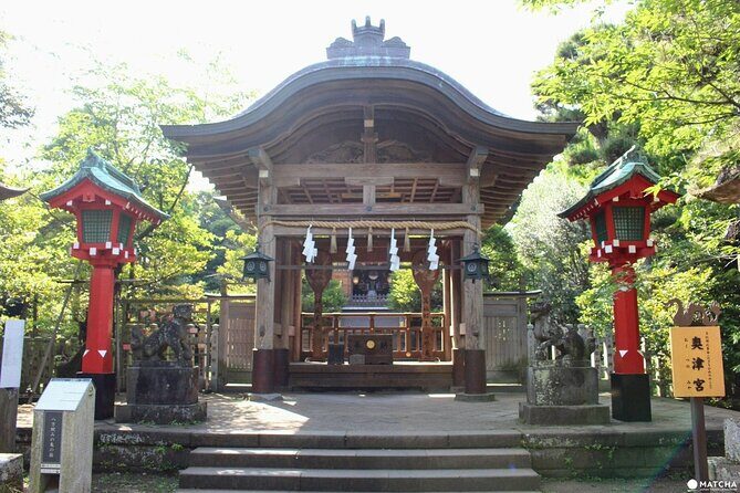 Tokyo: Bus Tour to Kamakura Great Buddha & Enoshima with Pickup - Stop 2: Kamakura High School—Slam Dunk fans’ quick hit