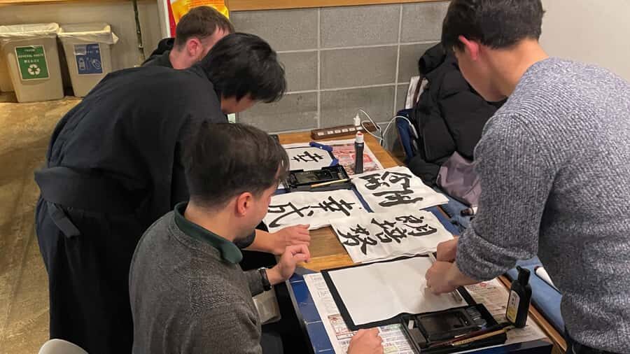 Tokyo：Calligraphy & Zen Mindful Journey+Take Home Memory - Zen calligraphy in Tokyo feels different from a studio demo