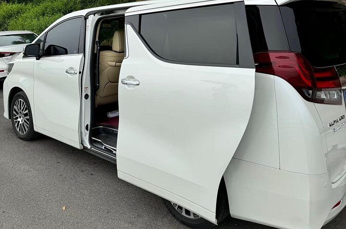 Tokyo center Private Transfer to Narita Airport(NRT) 5-9pax - Air-Conditioned Comfort: Why It Matters on Airport Day