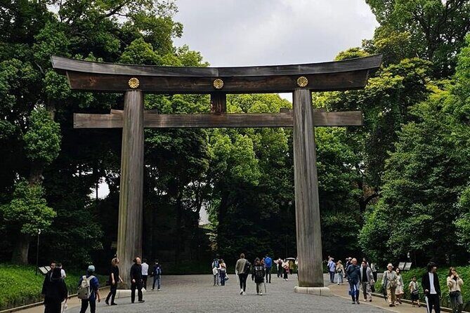 Tokyo City Attractive One Day Tour - Asakusa and Sensoji: old Tokyo’s loudest welcome