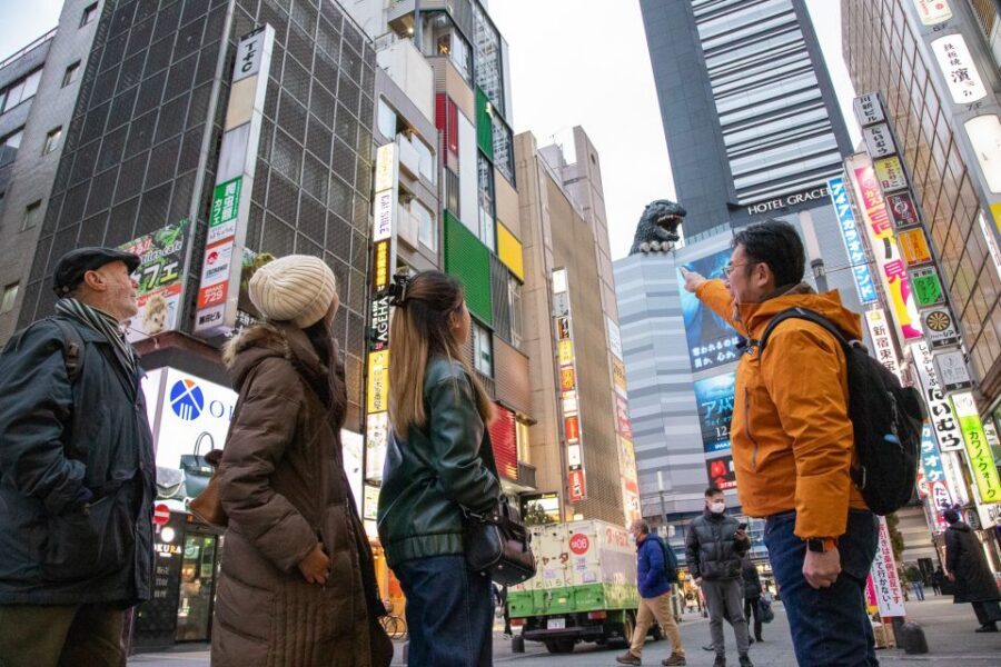 Tokyo Customized Private Tour: See Top Attractions in 1 Day - Shibuya Crossing and Shinjuku Gyoen: Big City Energy Plus a Garden Reset