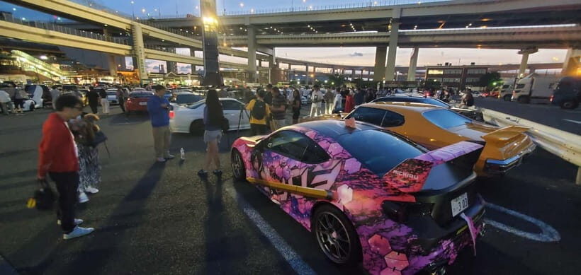 Tokyo: Daikoku JDM Car Meet in the Famous 303 600HP GTR R-35 - Inside Daikoku: what an hour at the parking meet feels like