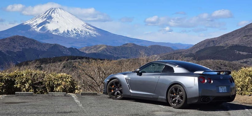 Tokyo: Daikoku JDM Car Meet in the Famous 303 600HP GTR R-35 - Jeremy’s role: calm hosting + real community access
