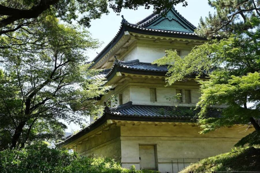 Tokyo: Edo Castle and Imperial Palace Guided Walking Tour - Imperial Palace Today: How the Site’s Role Changed After the Meiji Restoration
