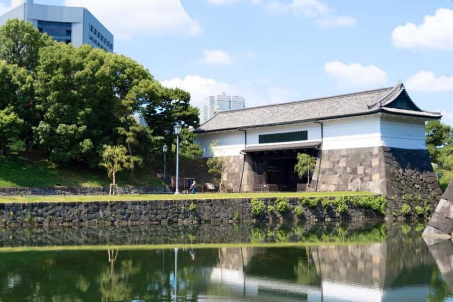 Tokyo: Edo Castle and Imperial Palace Guided Walking Tour - Should You Book Tokyo: Edo Castle and Imperial Palace Guided Walking Tour?
