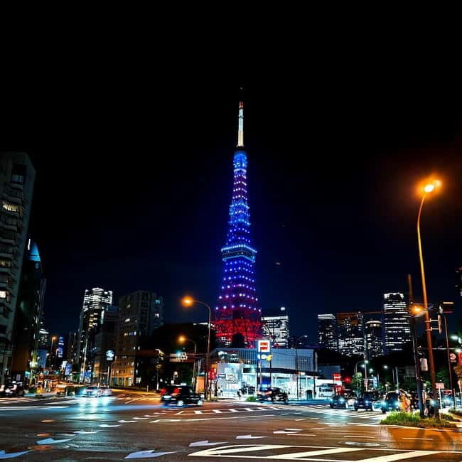 Tokyo: Evening Tour - Temples, Neon Streets & Culture - Asakusa at night: lantern light and a quieter kind of awe