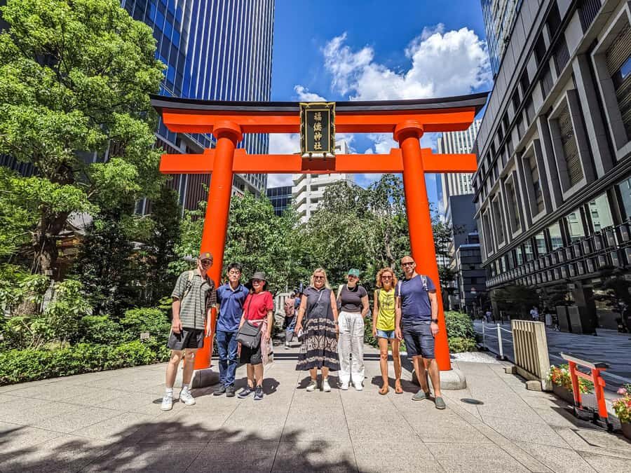 Tokyo Food Tour: The Past, Present and Future 11+ Tastings - Ginza and Yurakucho under the tracks: salarymen style, no fuss