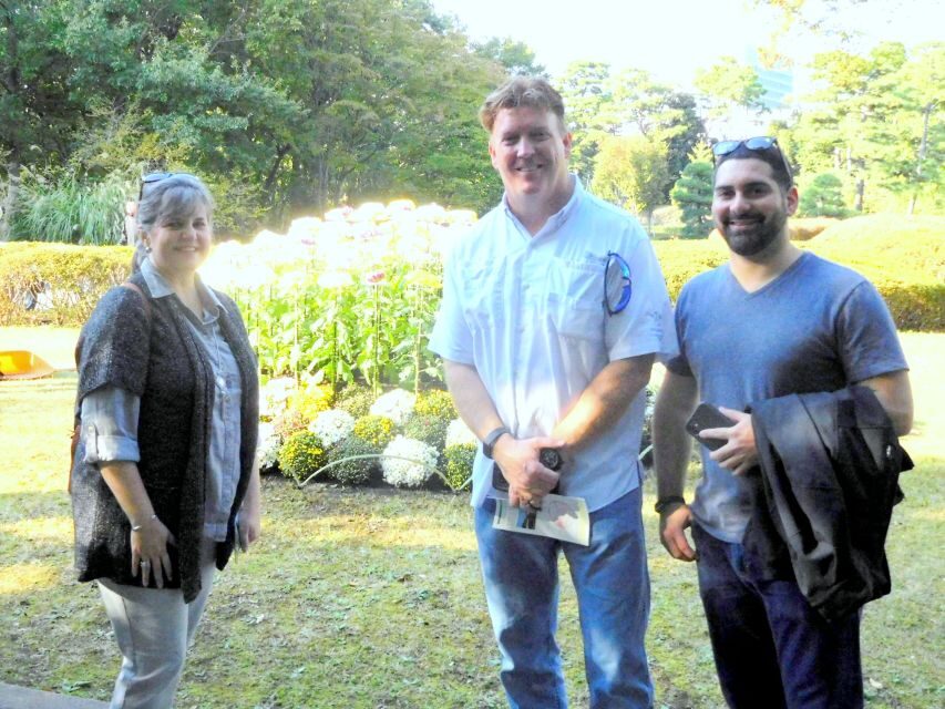 Tokyo: Full-Day Japanese Garden Private Guided Tour - Harajuku lunch: letting your guide handle the people-power