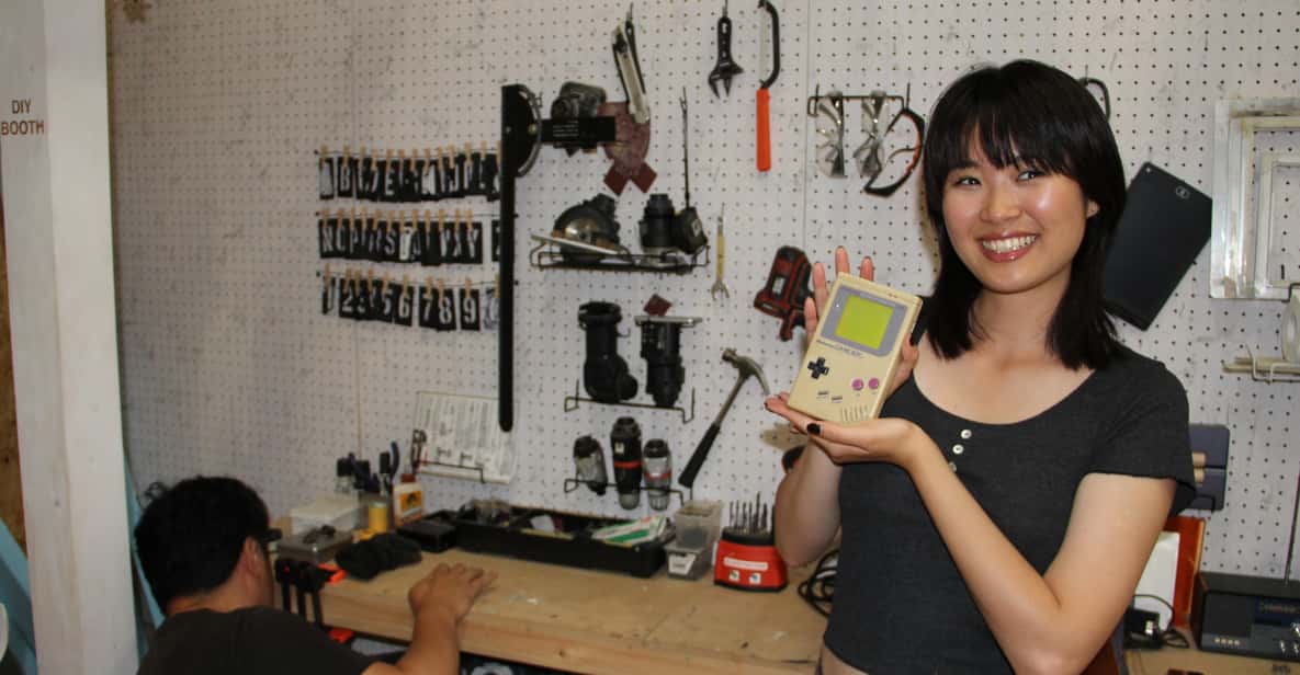 Tokyo: Gameboy Mod Workshop at Akihabara - Akihabara’s Game Boy workshop is a maker party, not a museum visit