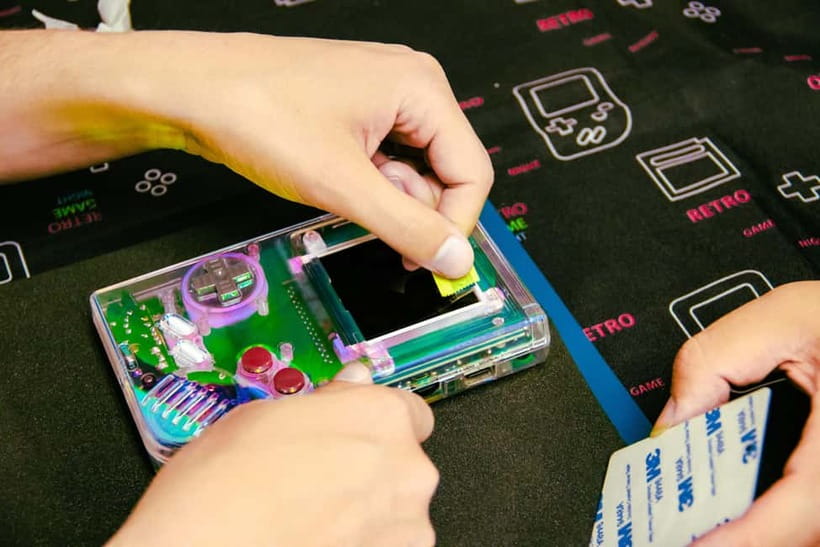 Tokyo: Gameboy Mod Workshop at Akihabara - Picking your Game Boy look: colors, buttons, and screen choices