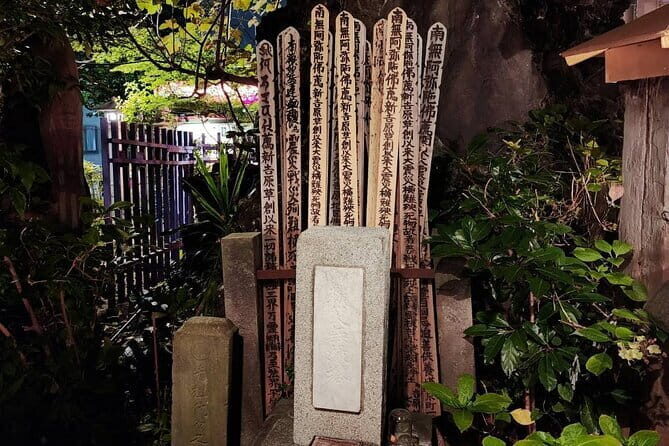 Tokyo Ghost Tour Through Haunting Japanese Legends - Small group, real attention: the Denise factor
