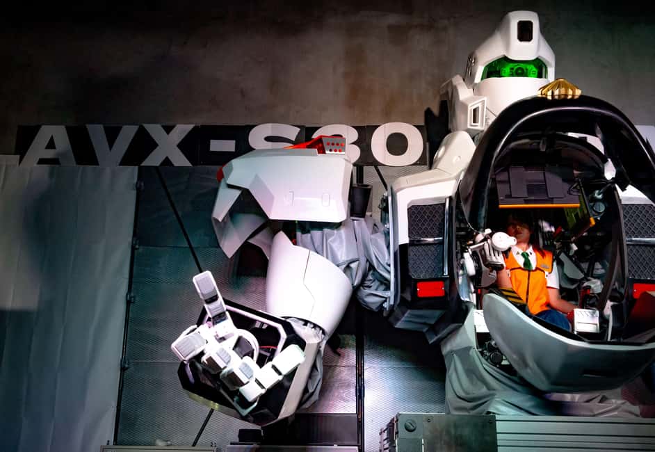 Tokyo: Giant Robot “Ingram” Factory Tour - Key Things You’ll Notice Right Away