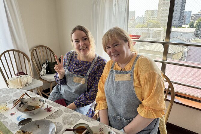 Tokyo Haneda: Bento & Ramen Gyoza Cooking Class in a Local home - The in-home cooking flow: what happens during the 3 hours