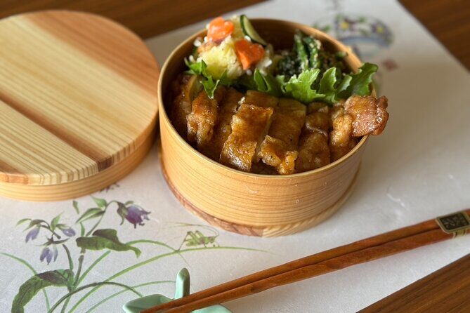 Tokyo Haneda: Bento & Ramen Gyoza Cooking Class in a Local home - Learning ramen and gyoza the way locals do