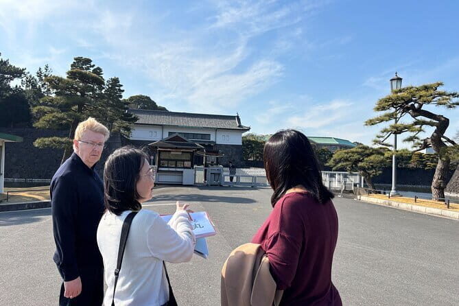 Tokyo Imperial Palace and Heritage of Edo Castle Private Tour - Tokyo Station at the Start: Red Brick and Rail-Driven Modernity