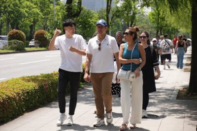 Tokyo: Imperial Palace and Shogun Historical Walking Tour - The walk through the Edo Castle ruins: where you slow down and look closer