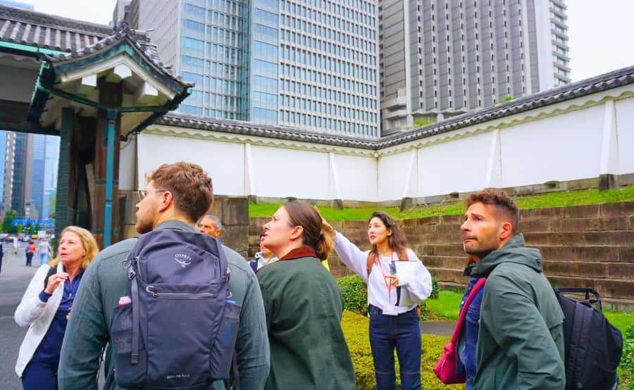 Tokyo: Imperial Palace, the history of Japan (ENGLISH GUIDE) - Price and Value: Is $40 Worth It?