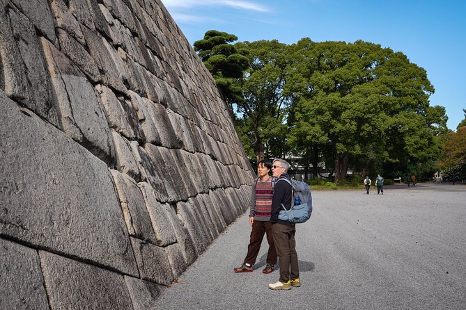 Tokyo Imperial Palace with Kagurazaka Alley Tour - Group size, timing, and how the day feels in real life