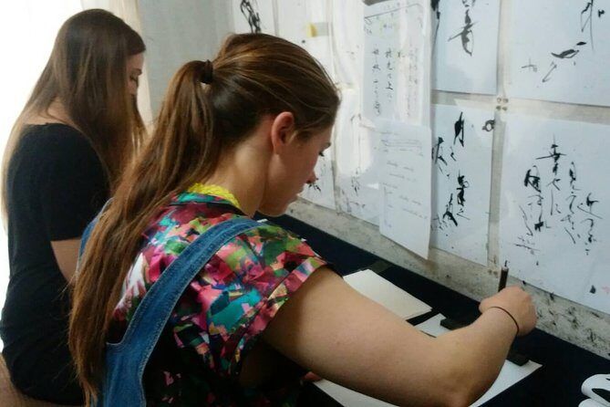 Tokyo Japanese Calligraphy Experience with a Master Artist - Who this calligraphy class is perfect for
