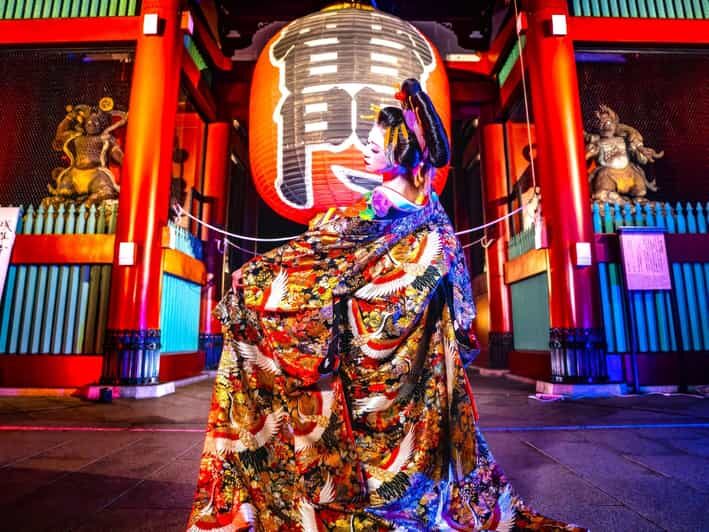 Tokyo: Japanese Dance Cabaret Theater Asakusa-Kaguwa Ticket - Who should book this cabaret show (and who might prefer something else)
