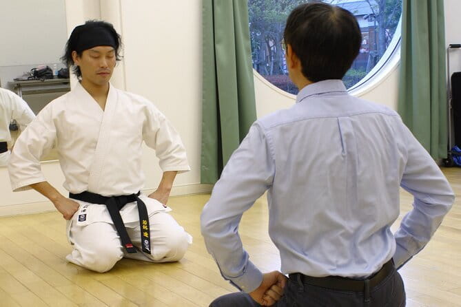 Tokyo: Karate Experience with Former All-Japan Champion - The bow and belly-breath routine that sets the whole tone