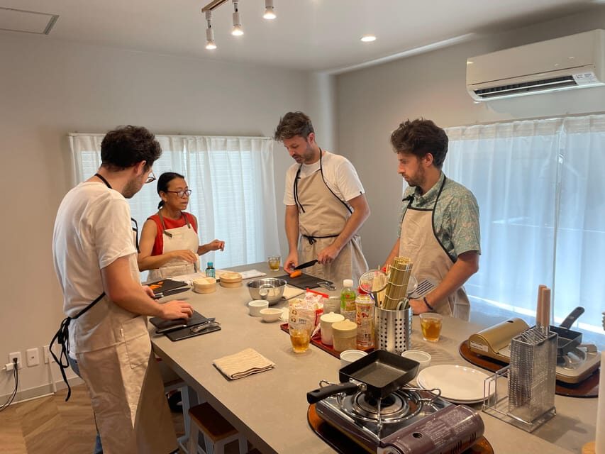 Tokyo: Learnt to cook Bento, Oyakodon and More! - Meeting Alleyway Gourmet Lab and Getting Oriented