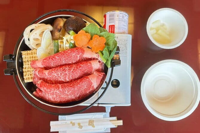 Tokyo Limited-Date Cherry Blossom Route Cruise & Show & Meal - Your seat, shoes off: comfort and the small frictions