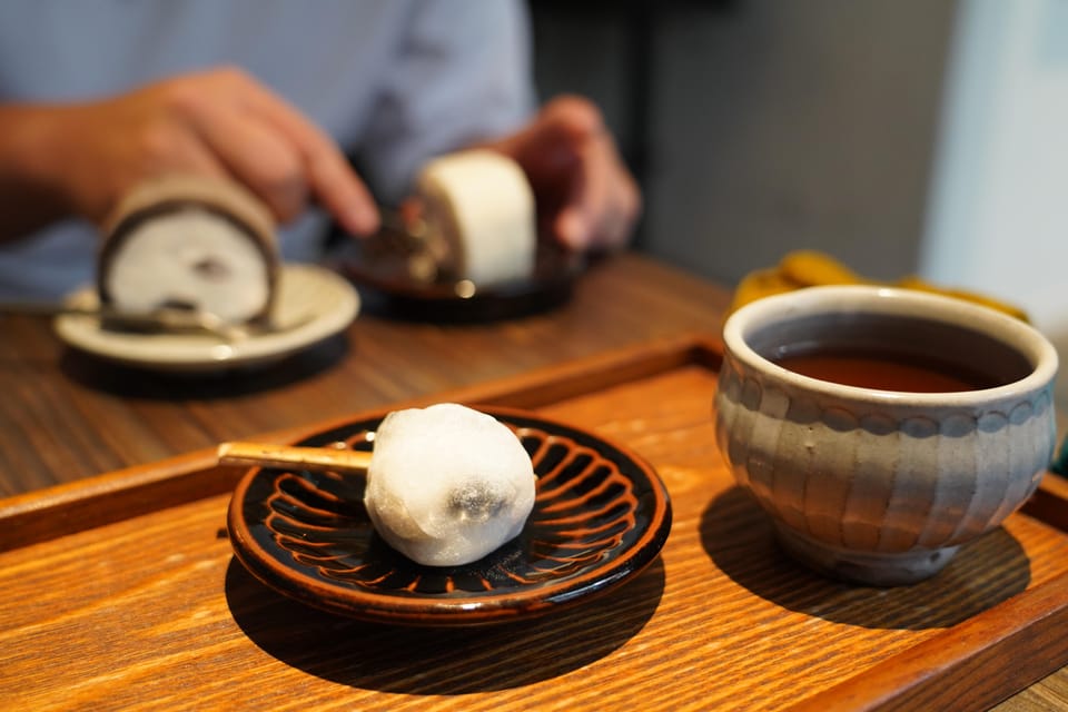 Tokyo Local Foodie Adventure near Roppongi - Weather and timing: plan for comfort, not perfection