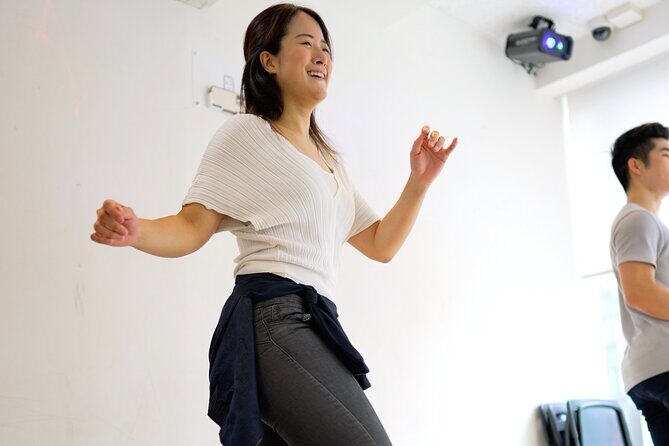 Tokyo Morning Shuffle Dance & Breakfast with a TikTok Star - Small-Group Size and Central Shinjuku Convenience